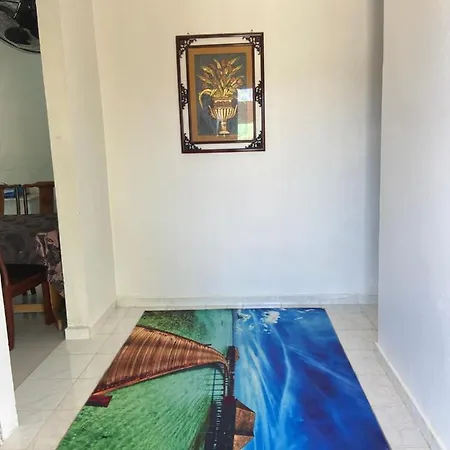 Elly Homestay Kuala Terengganu Exterior photo