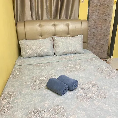 Elly Homestay Kuala Terengganu Exterior photo